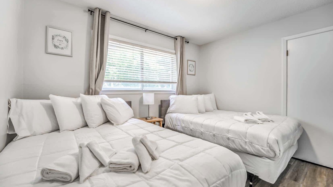 Photo of Bedroom in Parkway Village