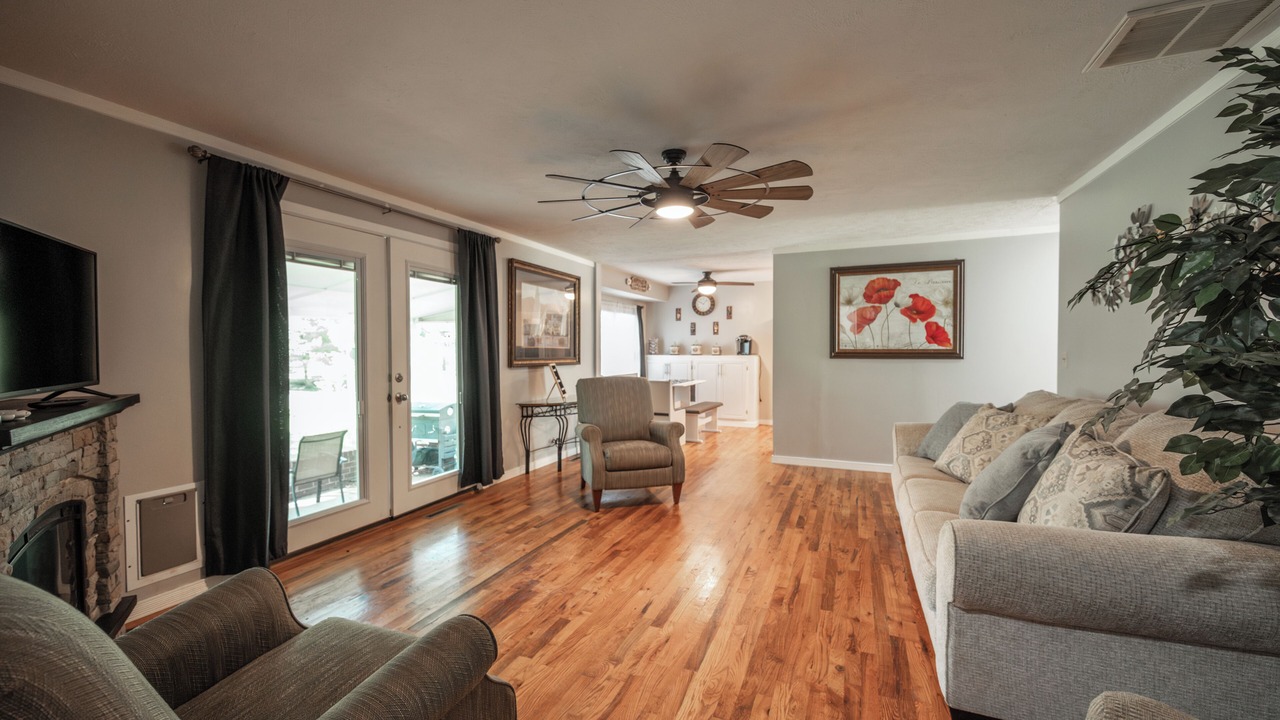 Photo of Livingroom in Springfield