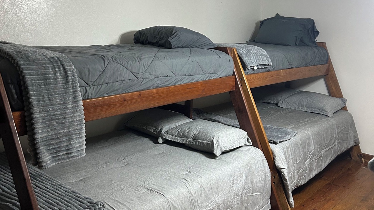 Photo of Bedroom in De Valls Bluff