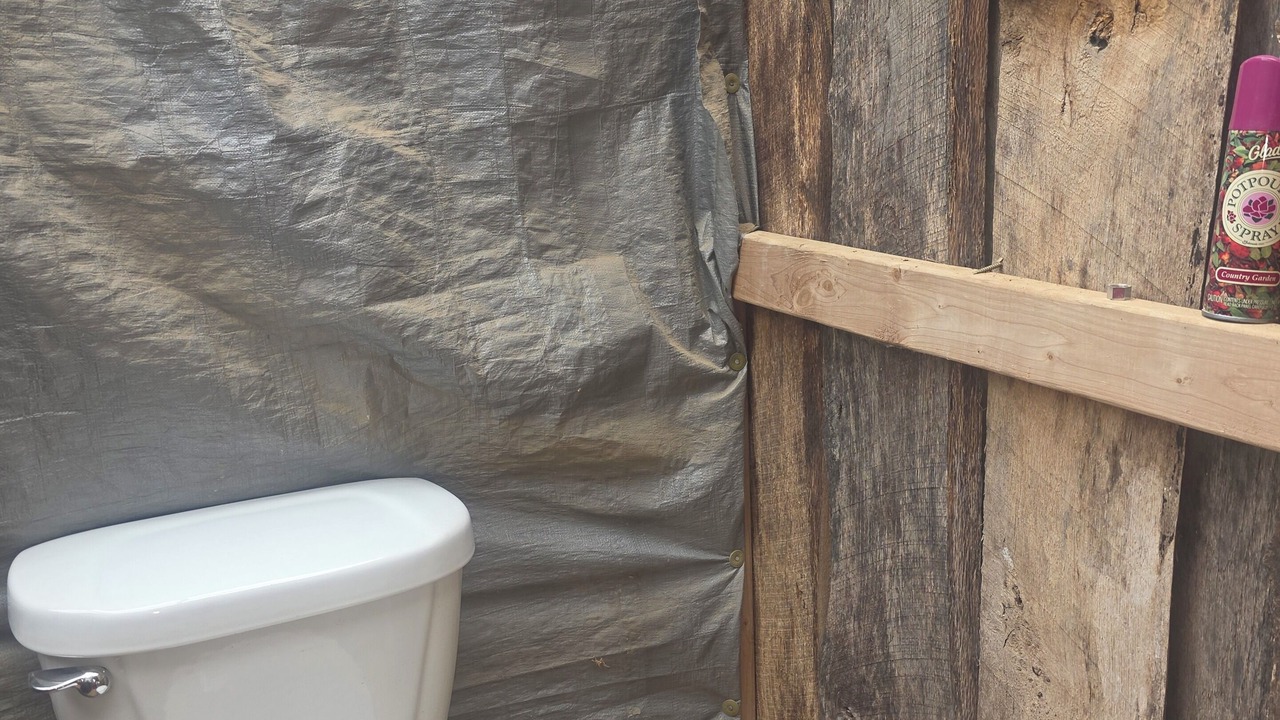 Photo of Bathroom in Mammoth Spring