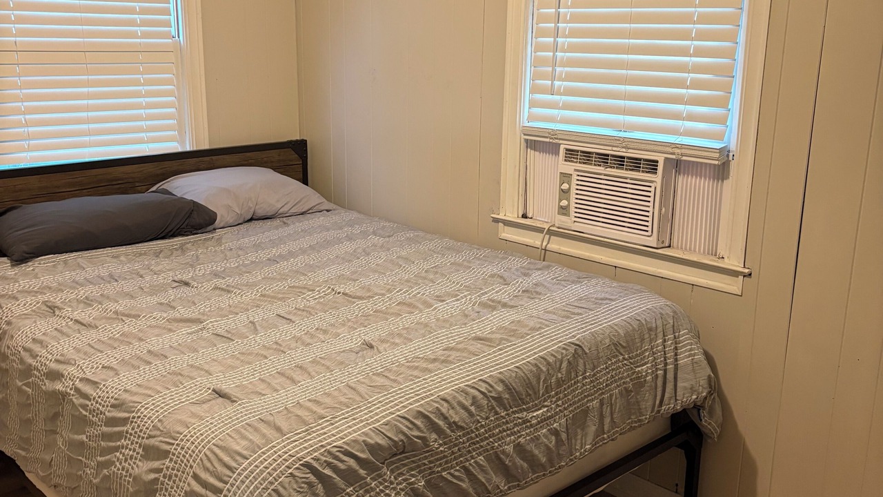 Photo of Bedroom in Maryville