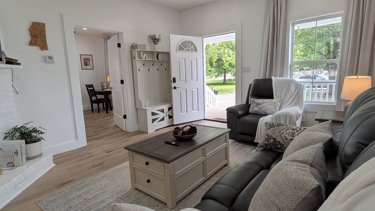 Photo of Livingroom in Tupelo