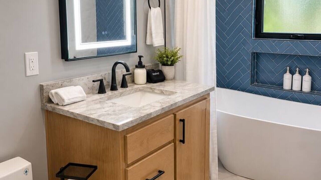 Photo of Bathroom in Cherry Street