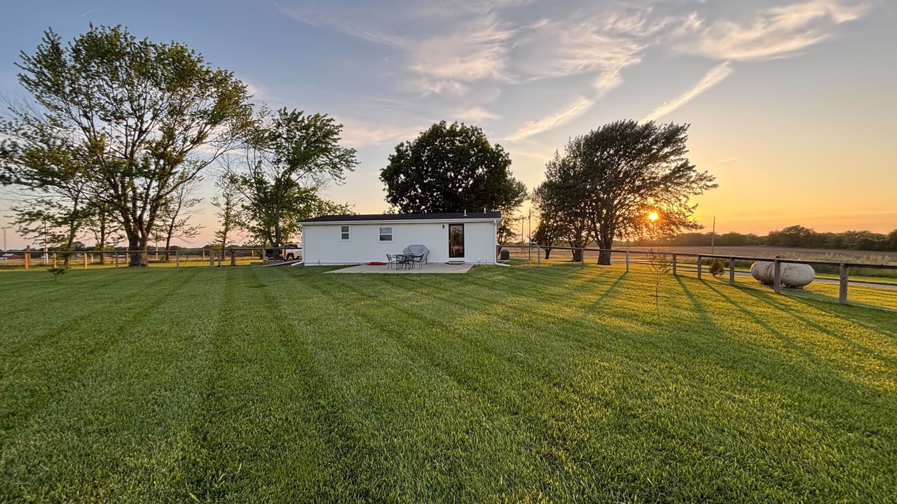 Photo of Outdoor in Wea