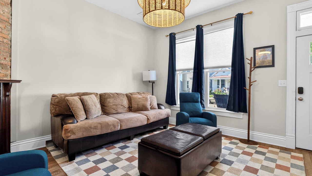 Photo of Livingroom in Shelby Park