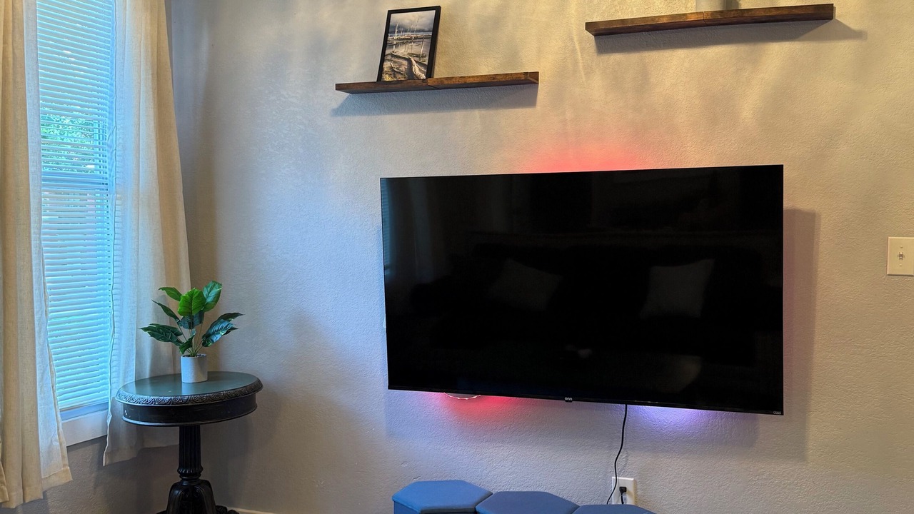 Photo of Livingroom in Northeast Kansas City