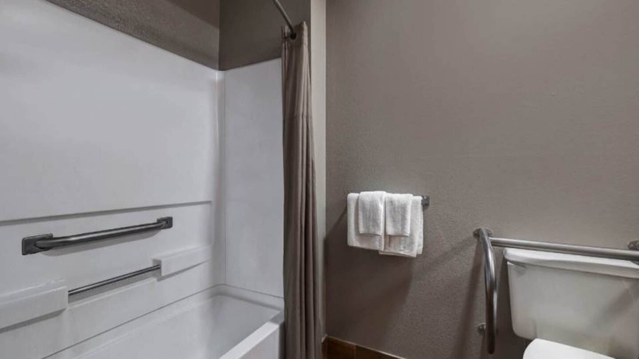 Photo of Bathroom in Shepherdsville
