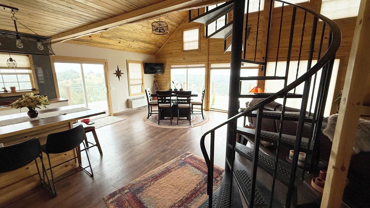 Photo of Livingroom in Lincoln County