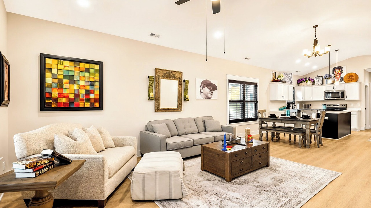 Photo of Livingroom in Jeffersonville