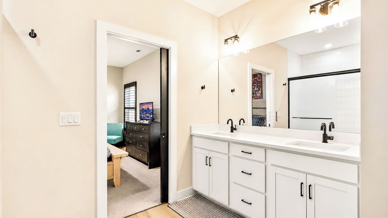 Photo of Bathroom in Jeffersonville
