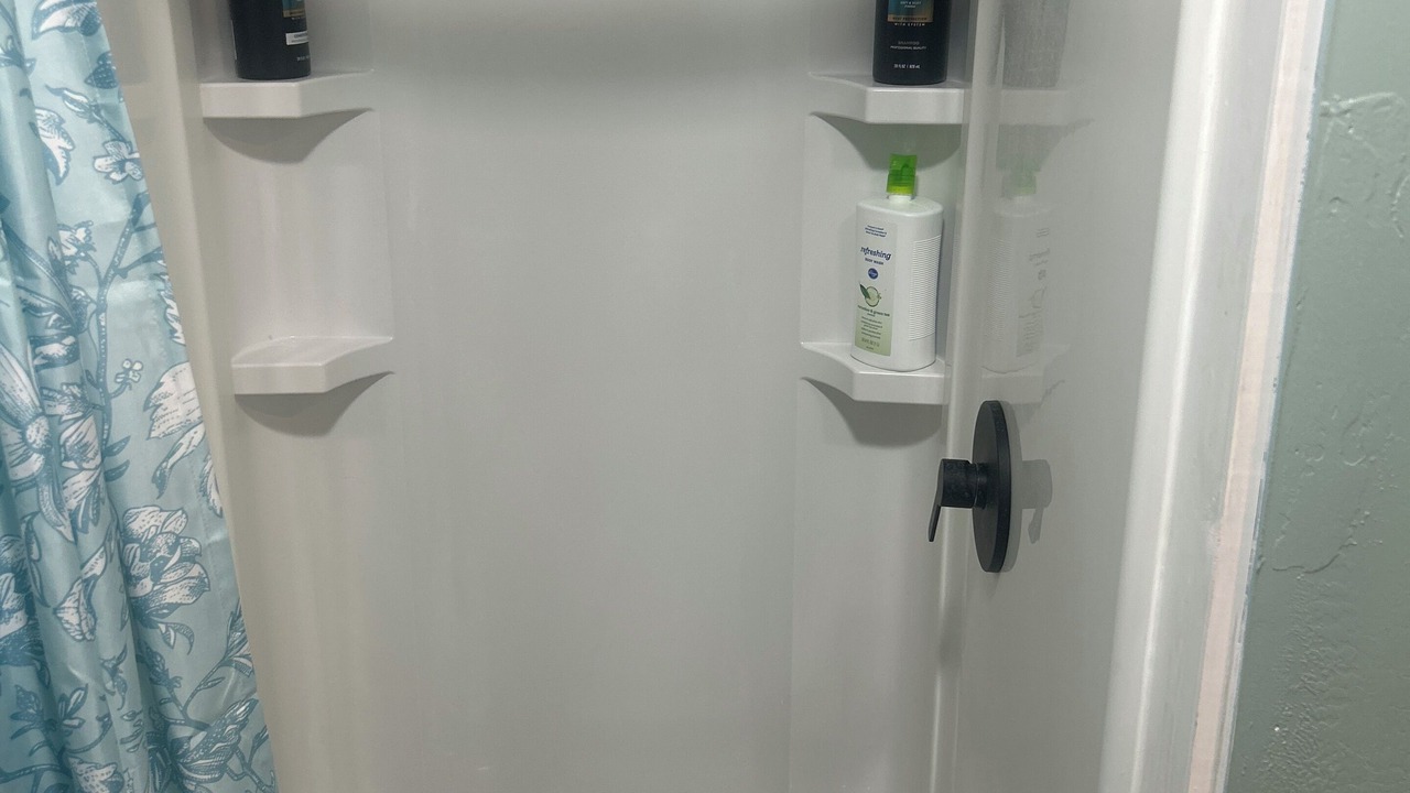 Photo of Bathroom in Anna