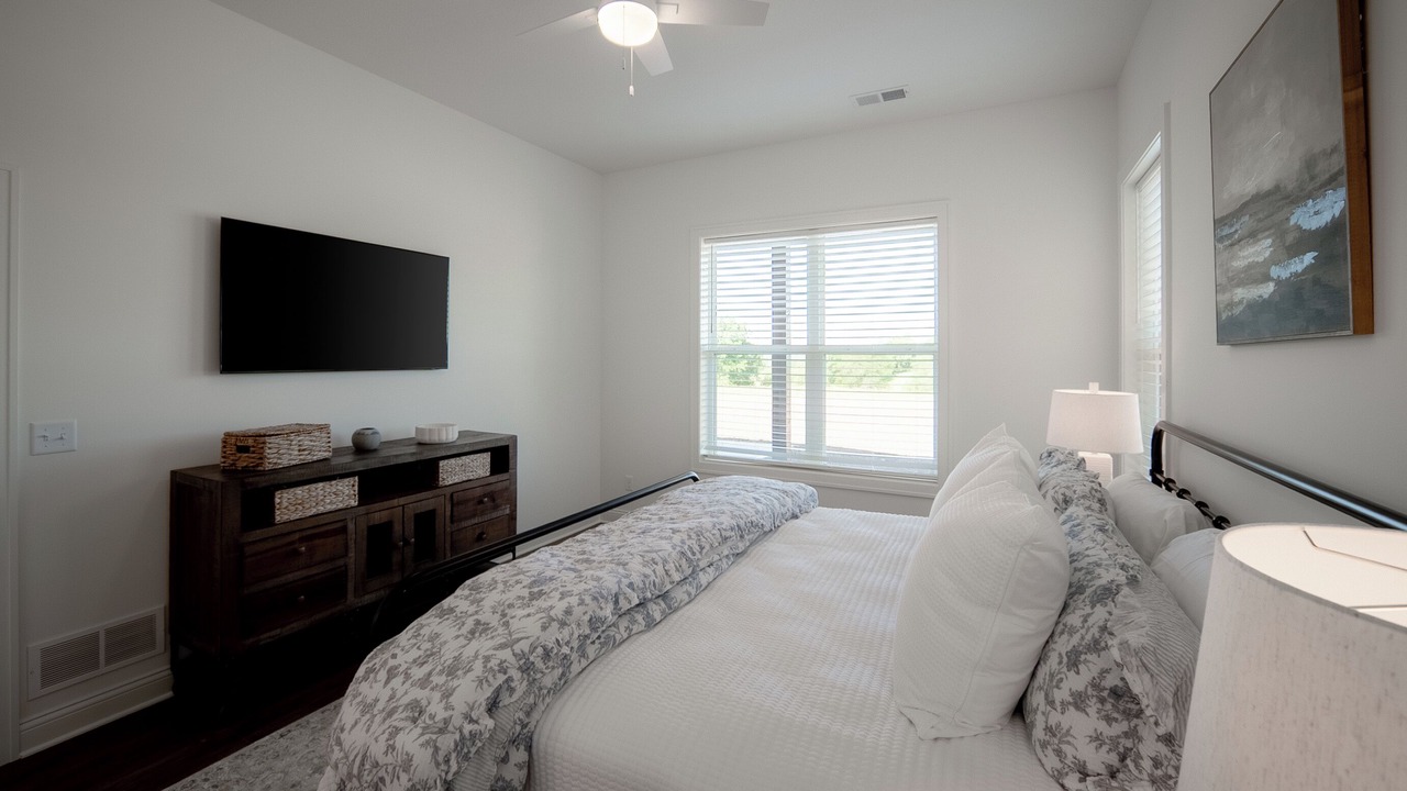 Photo of Bedroom in Smithville
