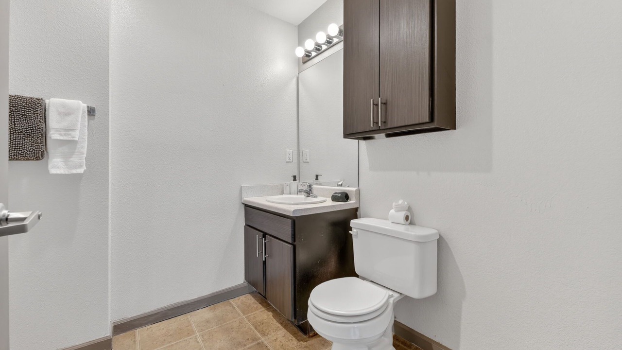 Photo of Bathroom in River Market
