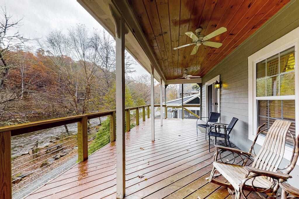 Photo of Patio Balcony in Sylva