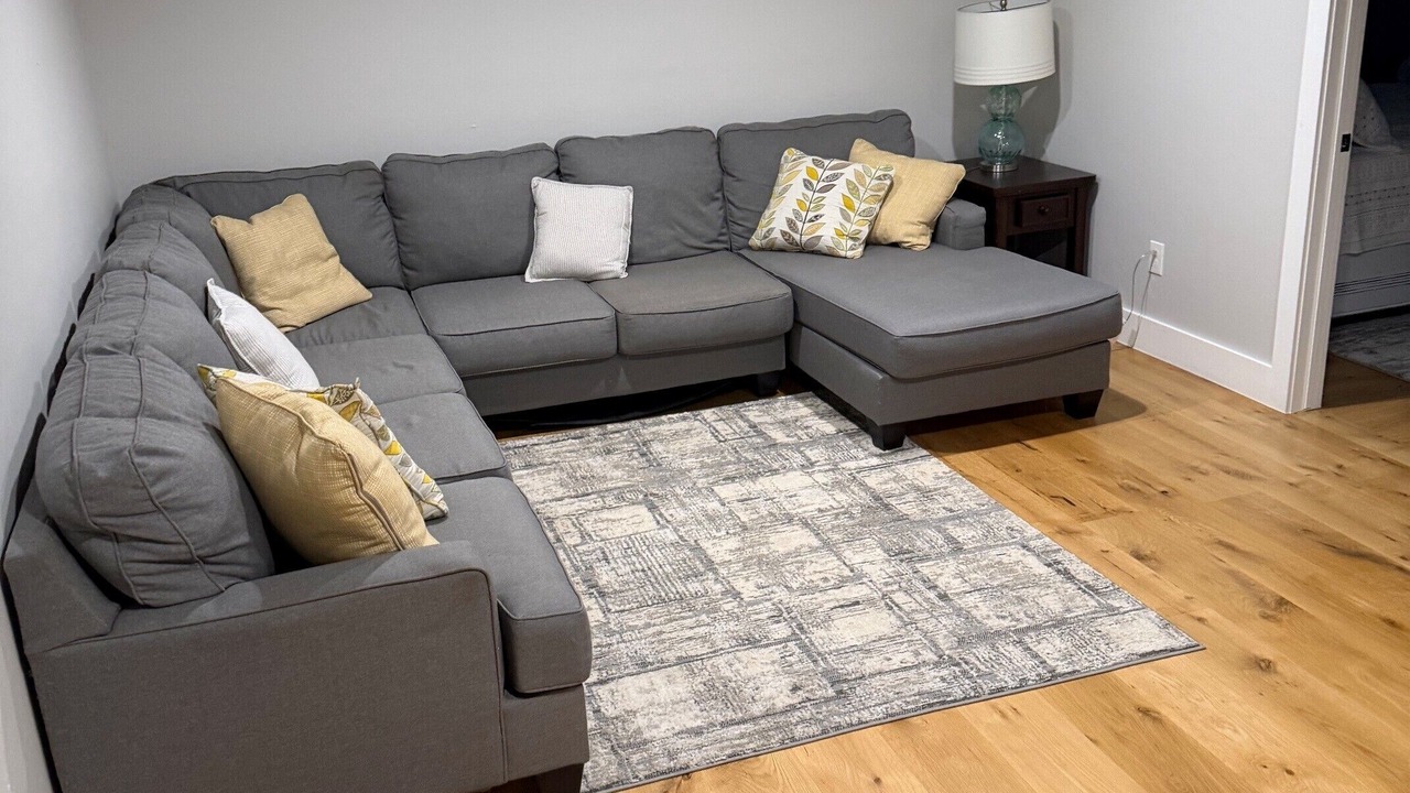 Photo of Livingroom in Sand Springs