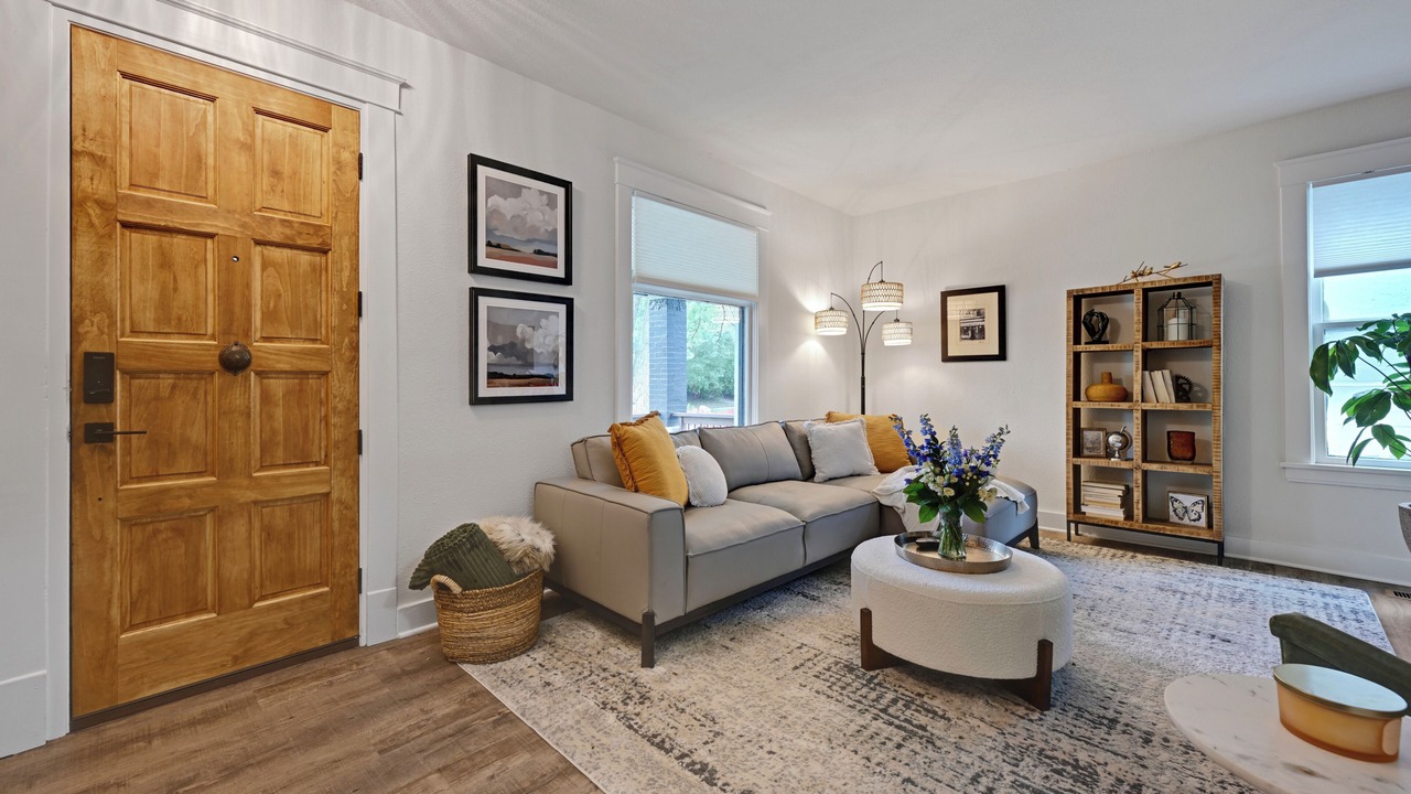 Photo of Livingroom in Southmoreland