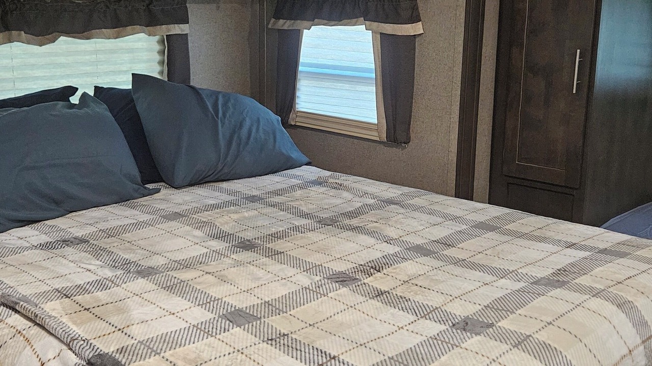 Photo of Bedroom in Eudora