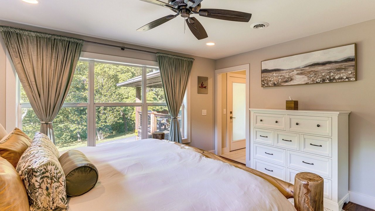 Photo of Bedroom in Kingsport