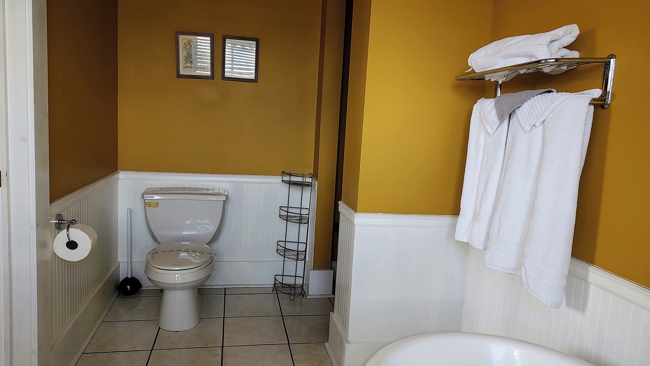 Photo of Bathroom in Cowan