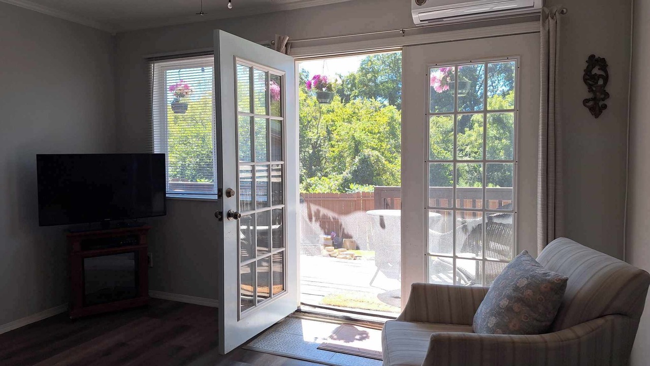 Photo of Livingroom in Harrison
