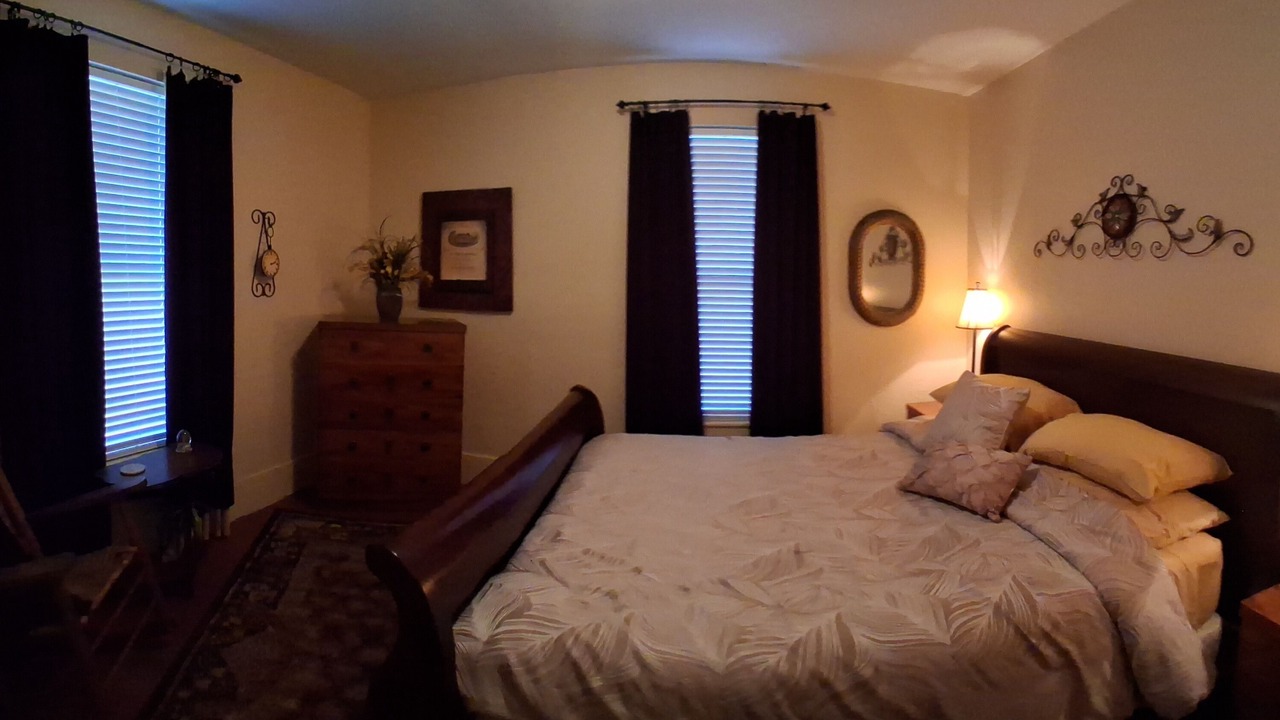 Photo of Bedroom in Lake City