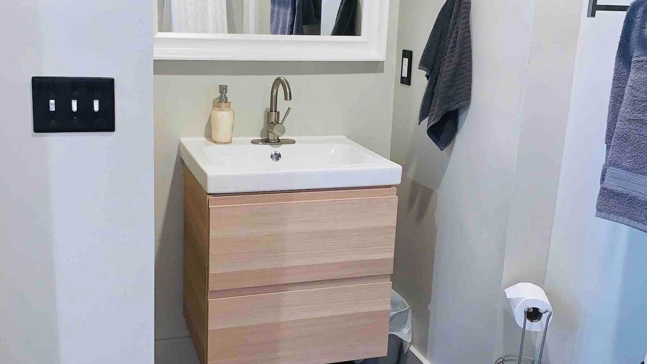 Photo of Bathroom in East Memphis