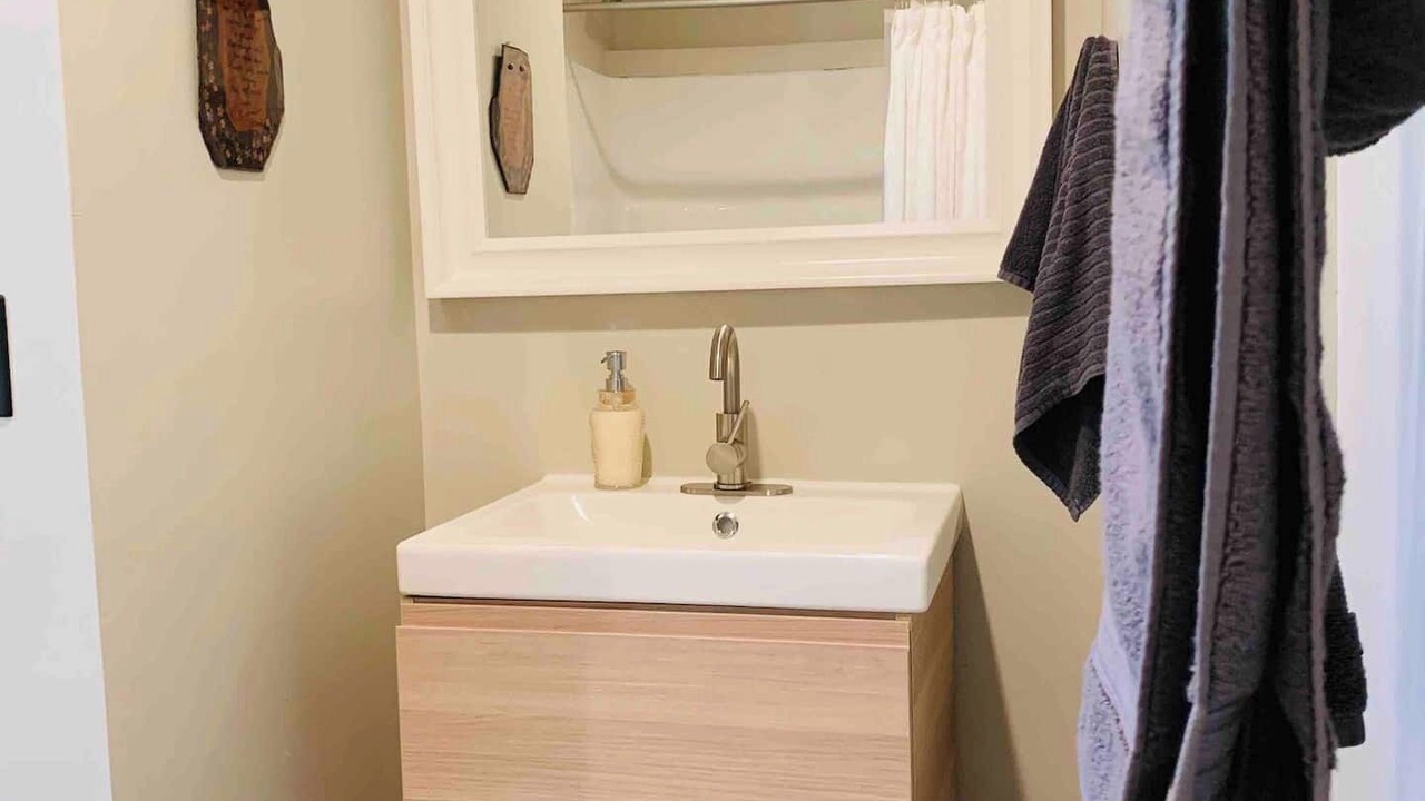 Photo of Bathroom in East Memphis