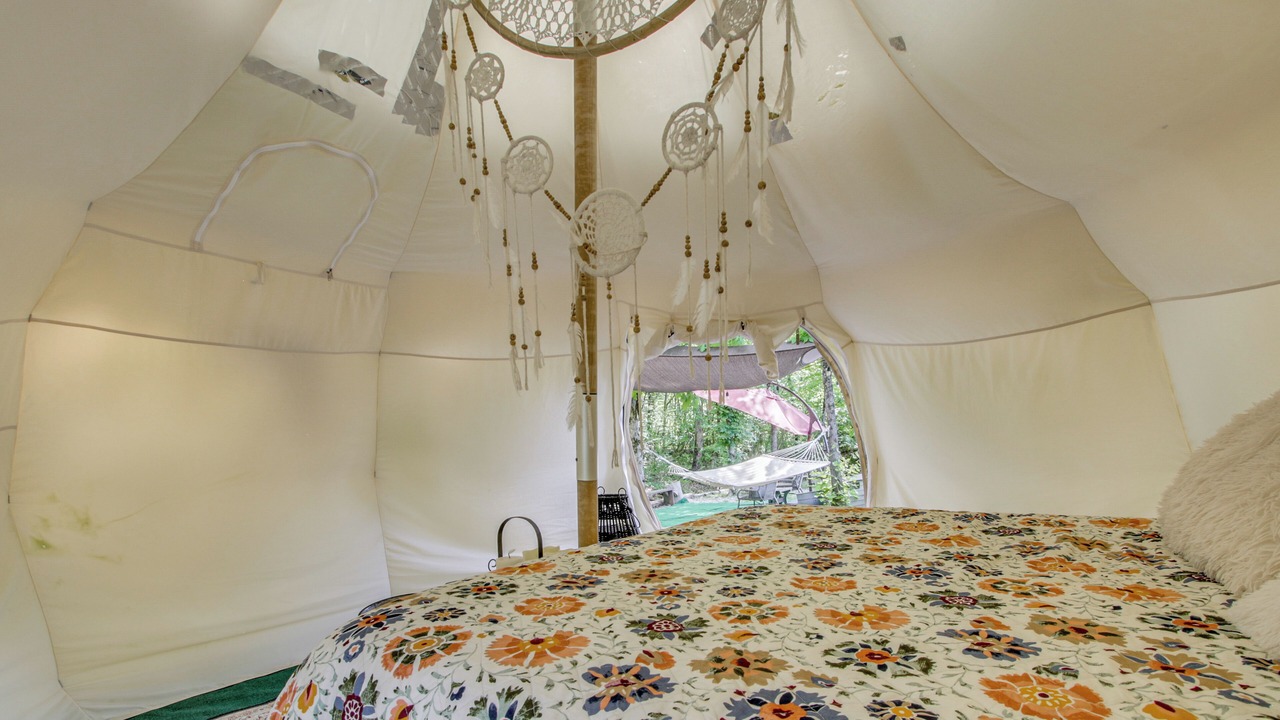 Photo of Bedroom in Rogersville
