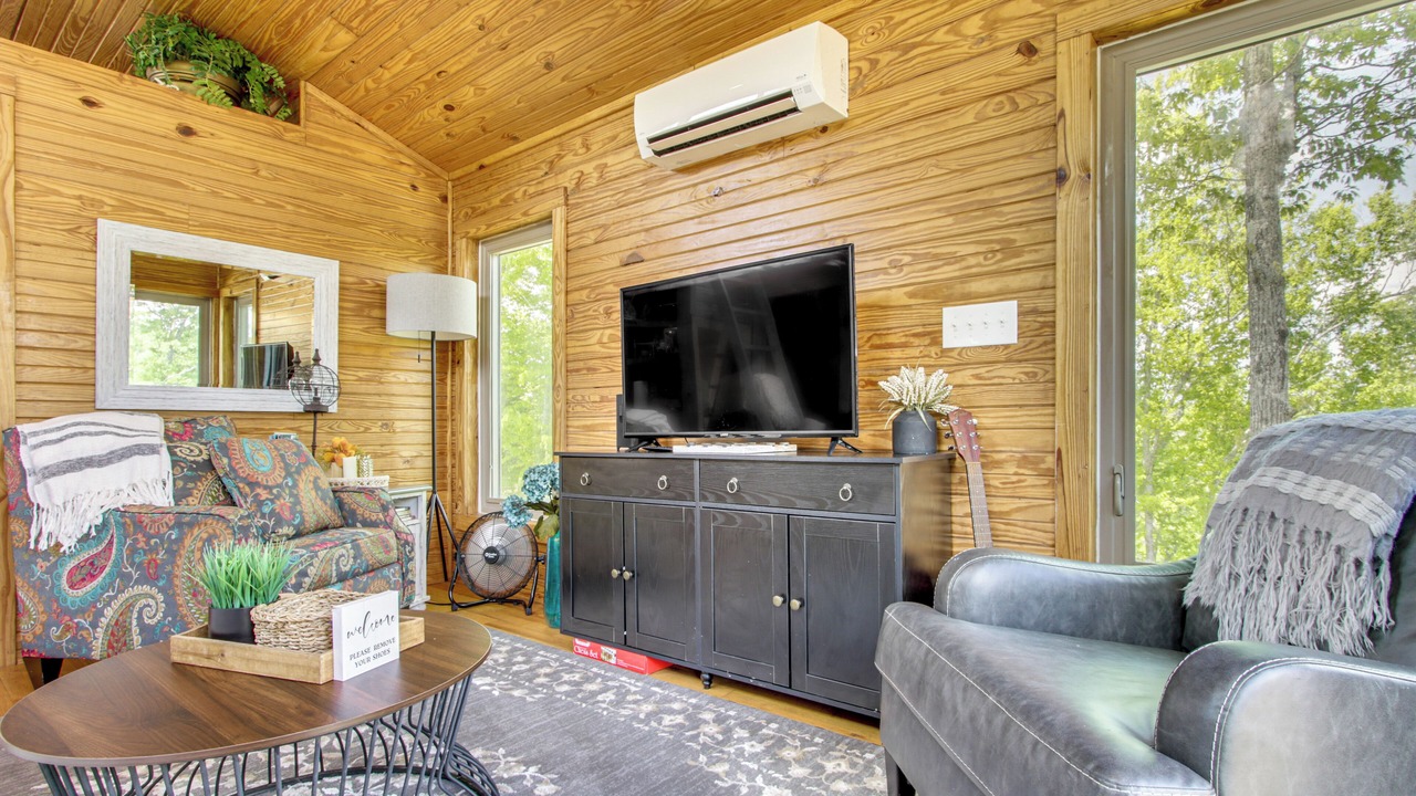 Photo of Bedroom in Rogersville