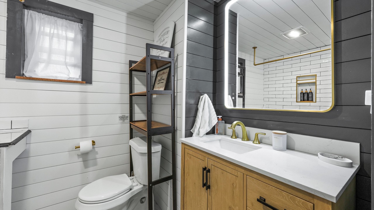 Photo of Bathroom in Coalfield