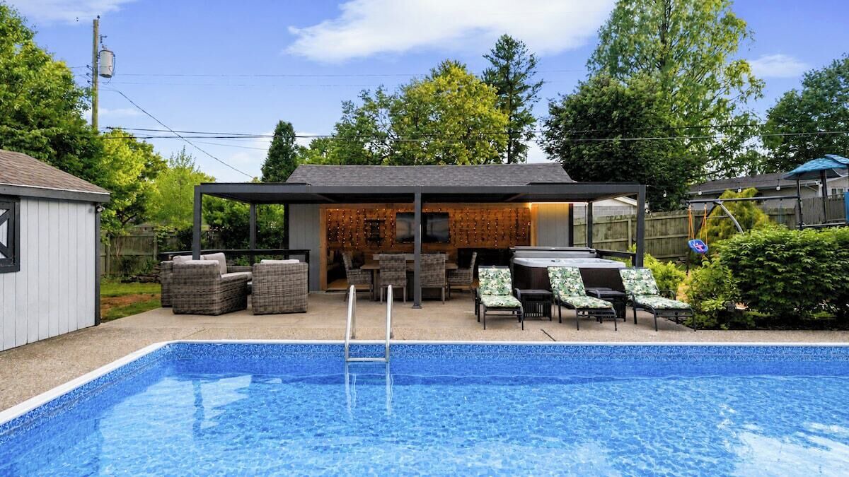 Photo of Outdoor in Jeffersonville