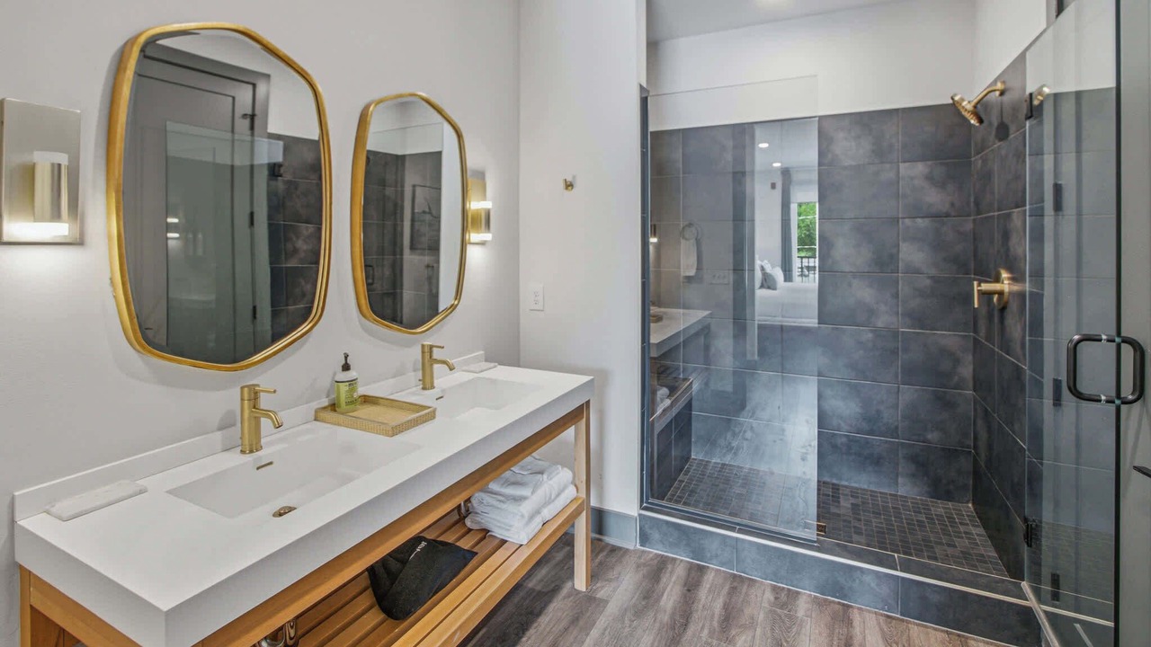 Photo of Bathroom in Rolling Mill Hill