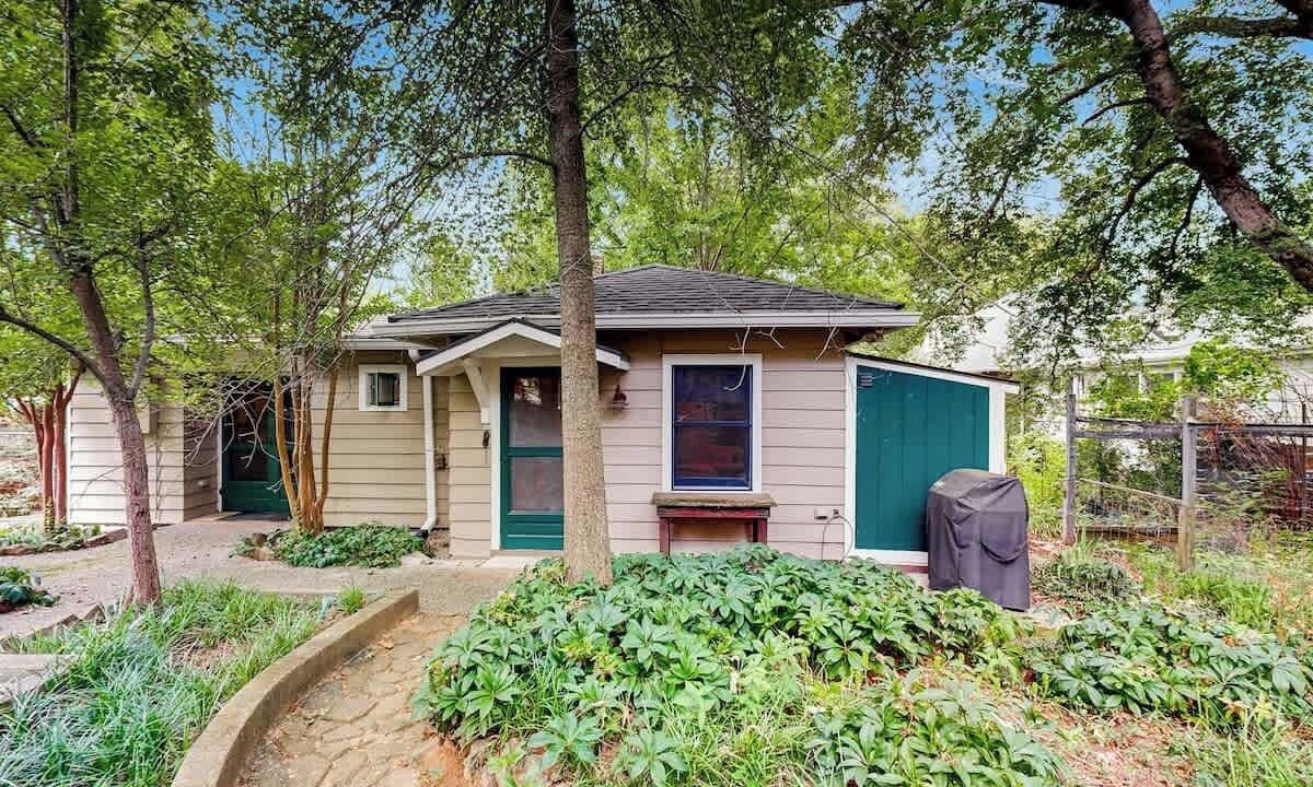 Photo of Outdoor in Green Hills