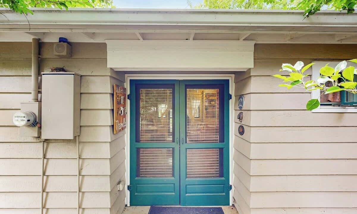 Photo of Outdoor in Green Hills