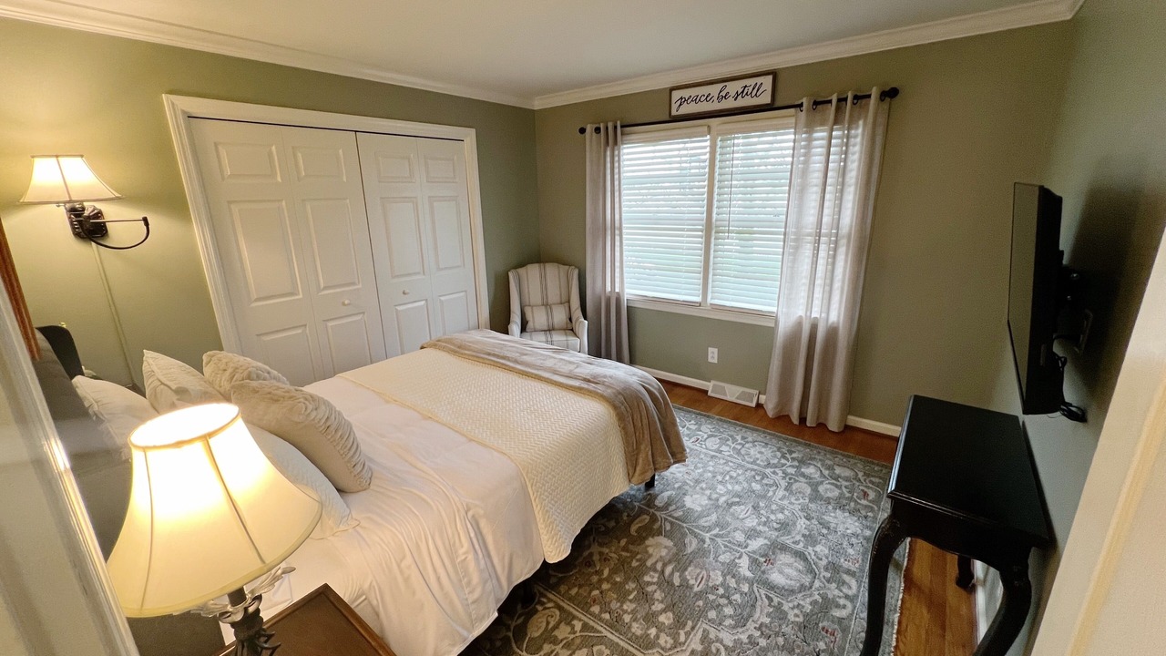 Photo of Bedroom in Shelbyville