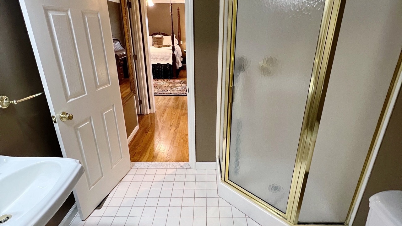 Photo of Bathroom in Shelbyville