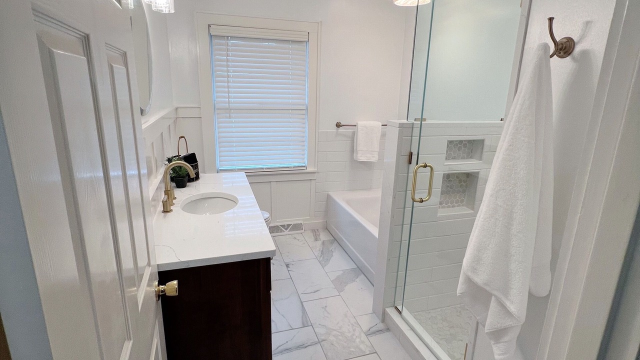 Photo of Bathroom in Shelbyville