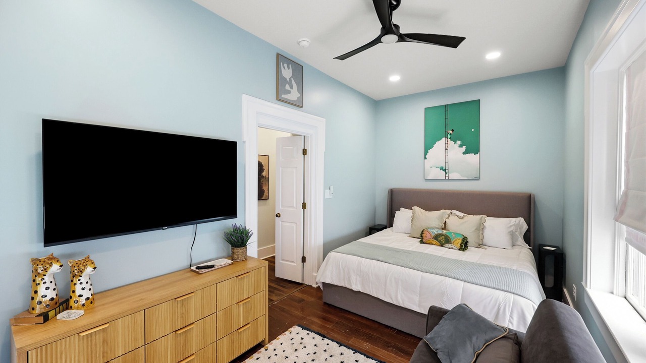 Photo of Bedroom in Downtown