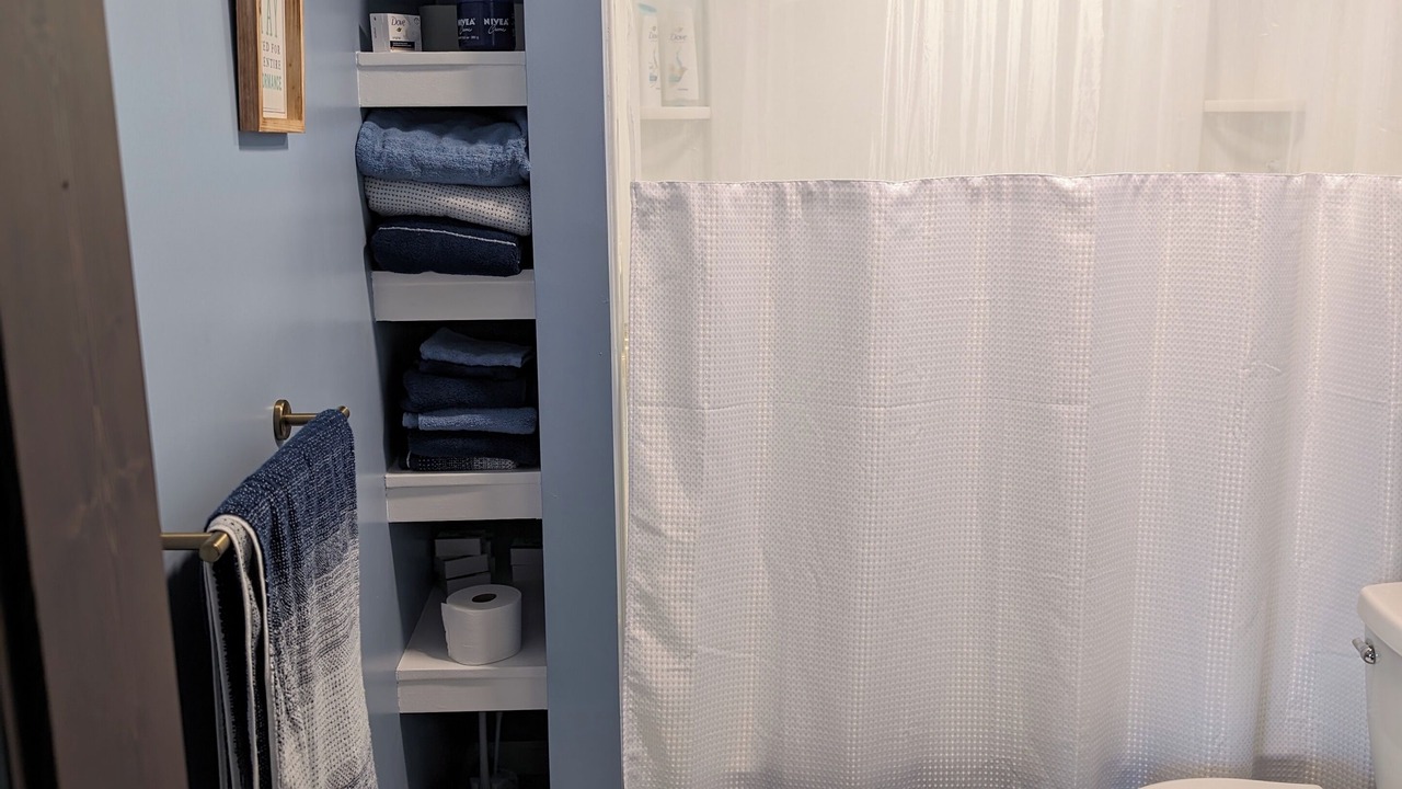 Photo of Bathroom in Elgin