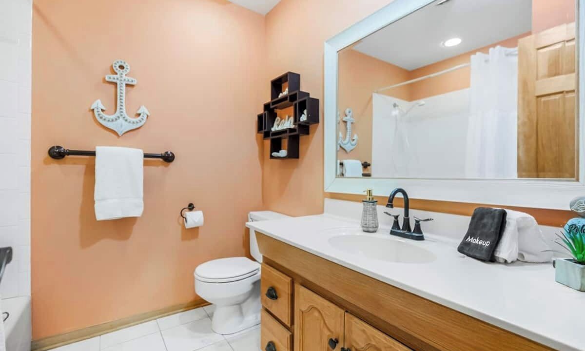 Photo of Bathroom in Raytown