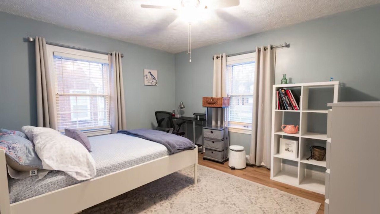 Photo of Bedroom in Iroquois