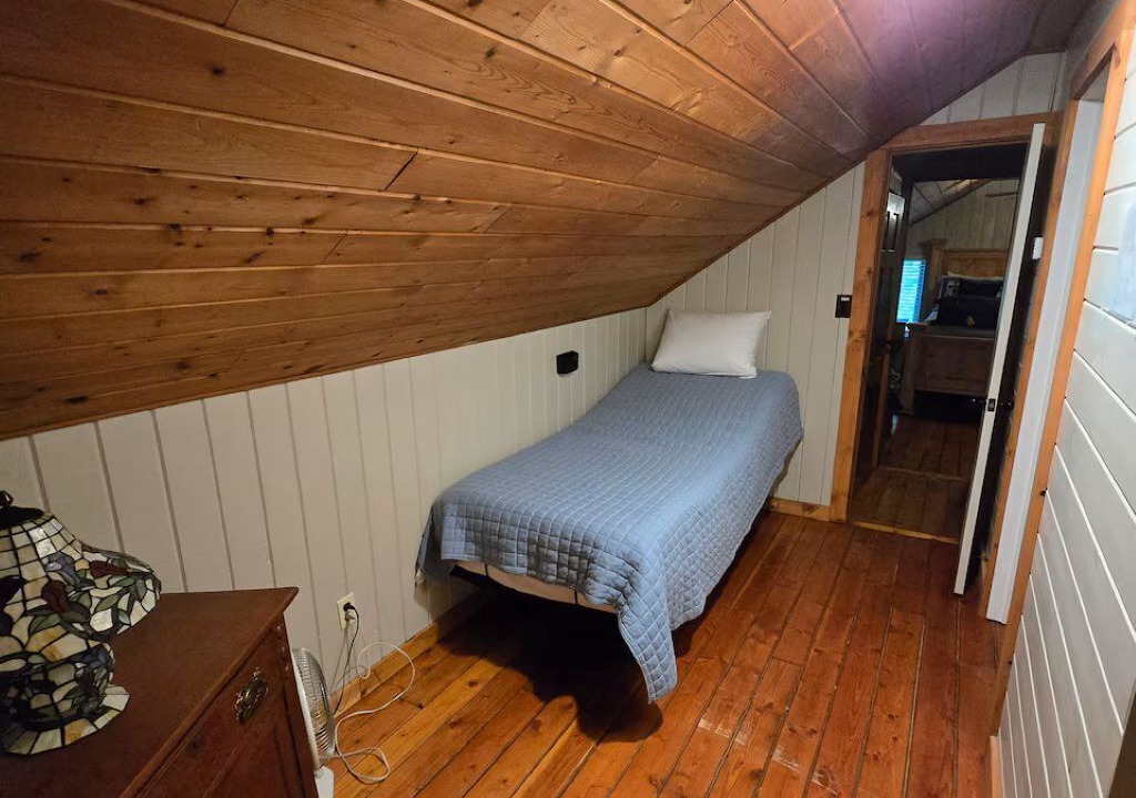 Photo of Bedroom in Seymour