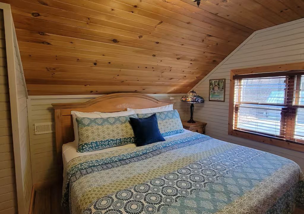 Photo of Bedroom in Seymour
