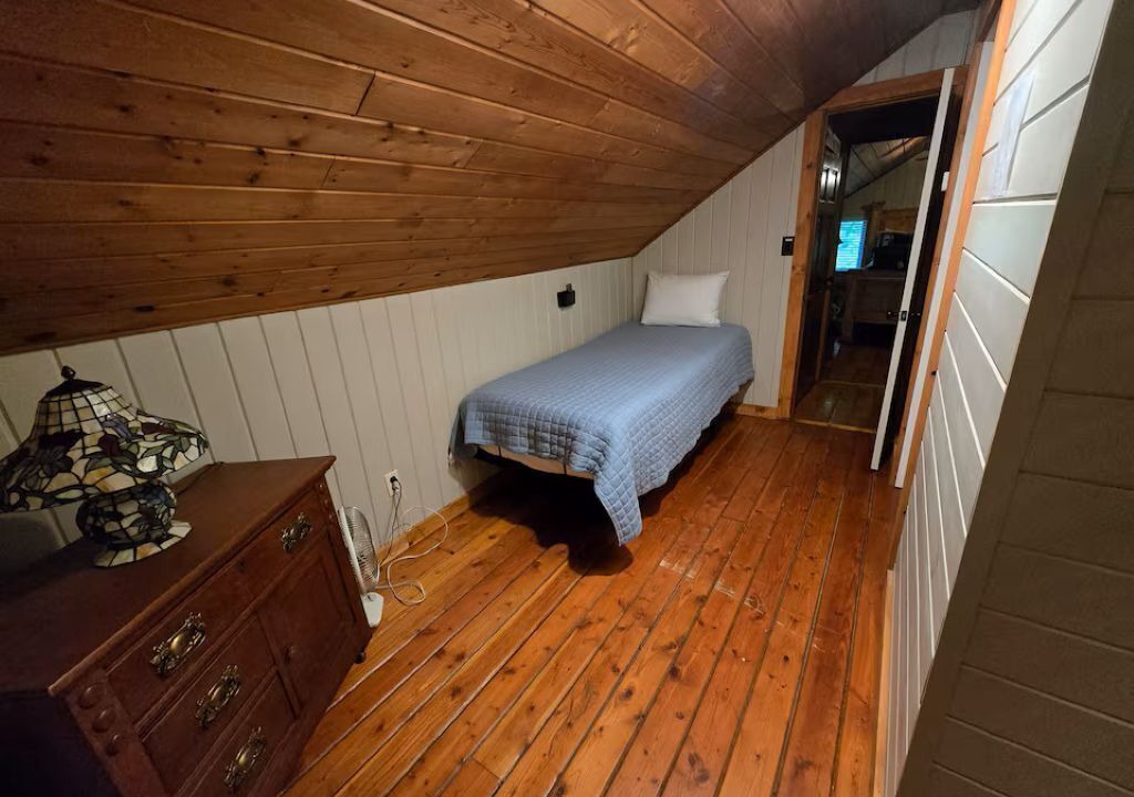 Photo of Bedroom in Seymour