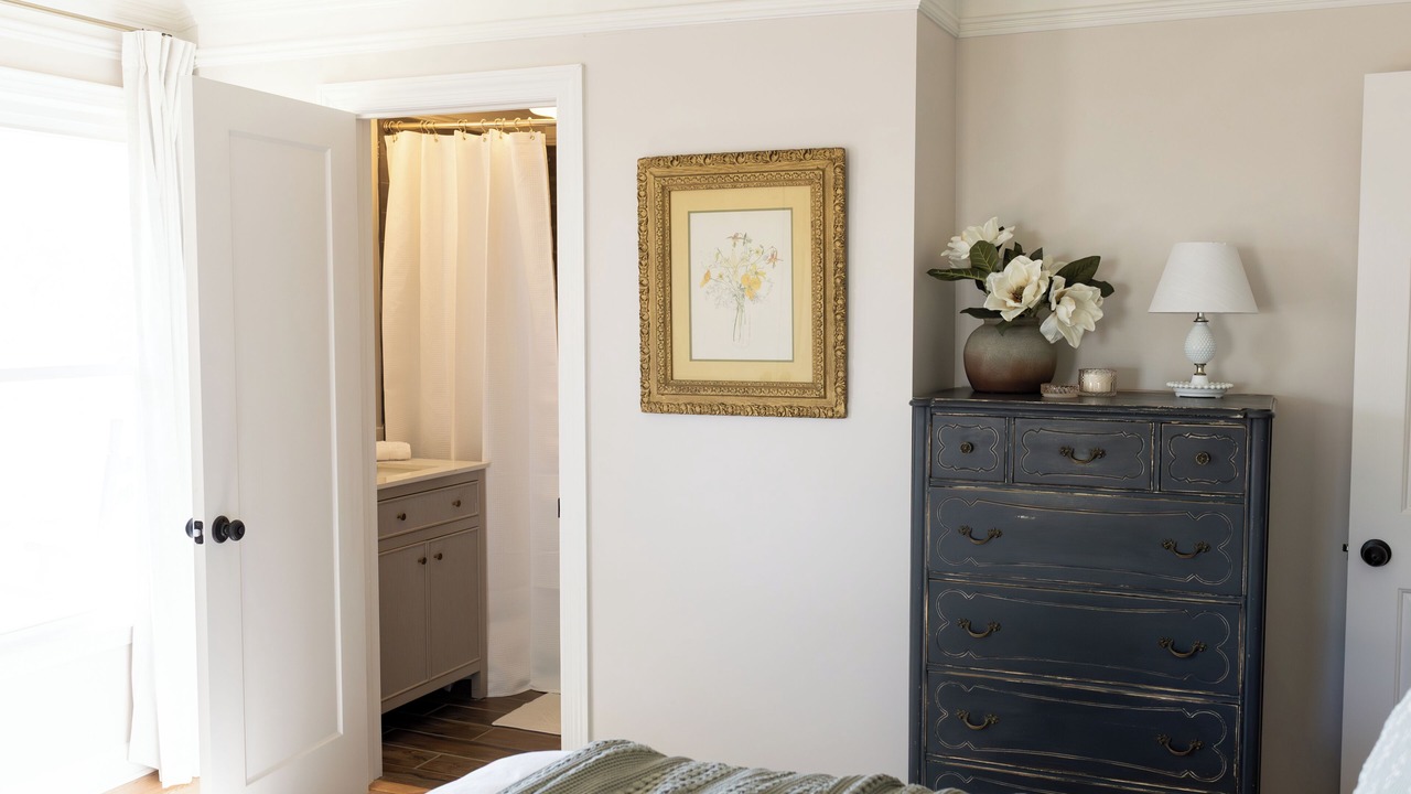 Photo of Bedroom in College Grove