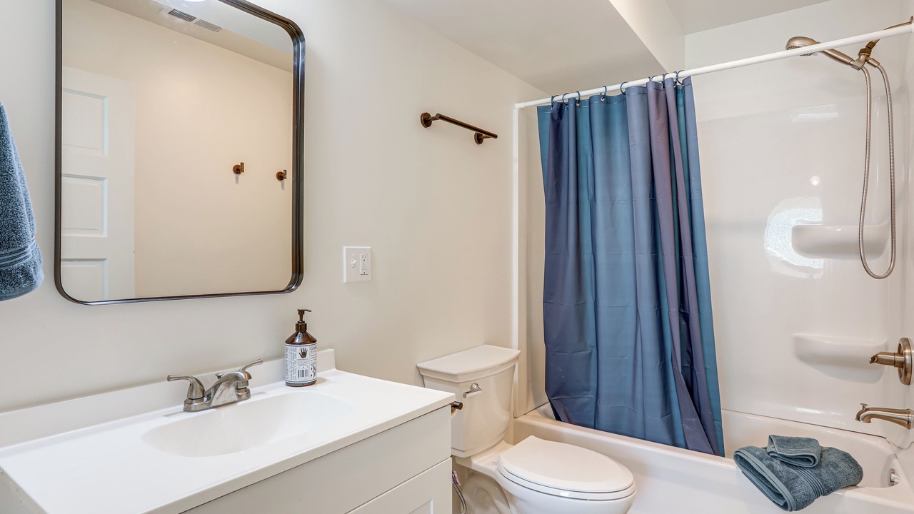 Photo of Bathroom in Vulcan