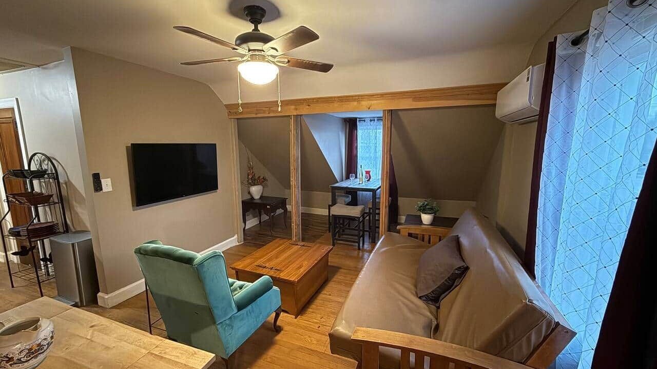 Photo of Livingroom in Taylor Berry