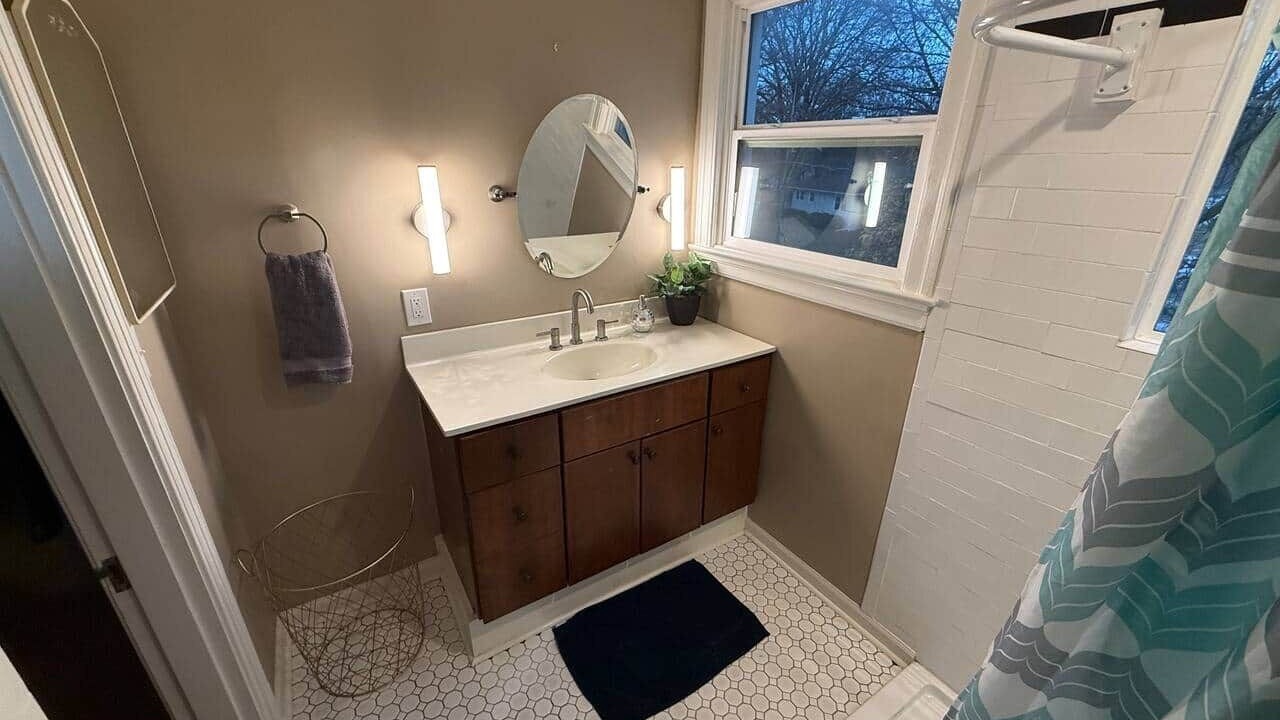 Photo of Bathroom in Taylor Berry