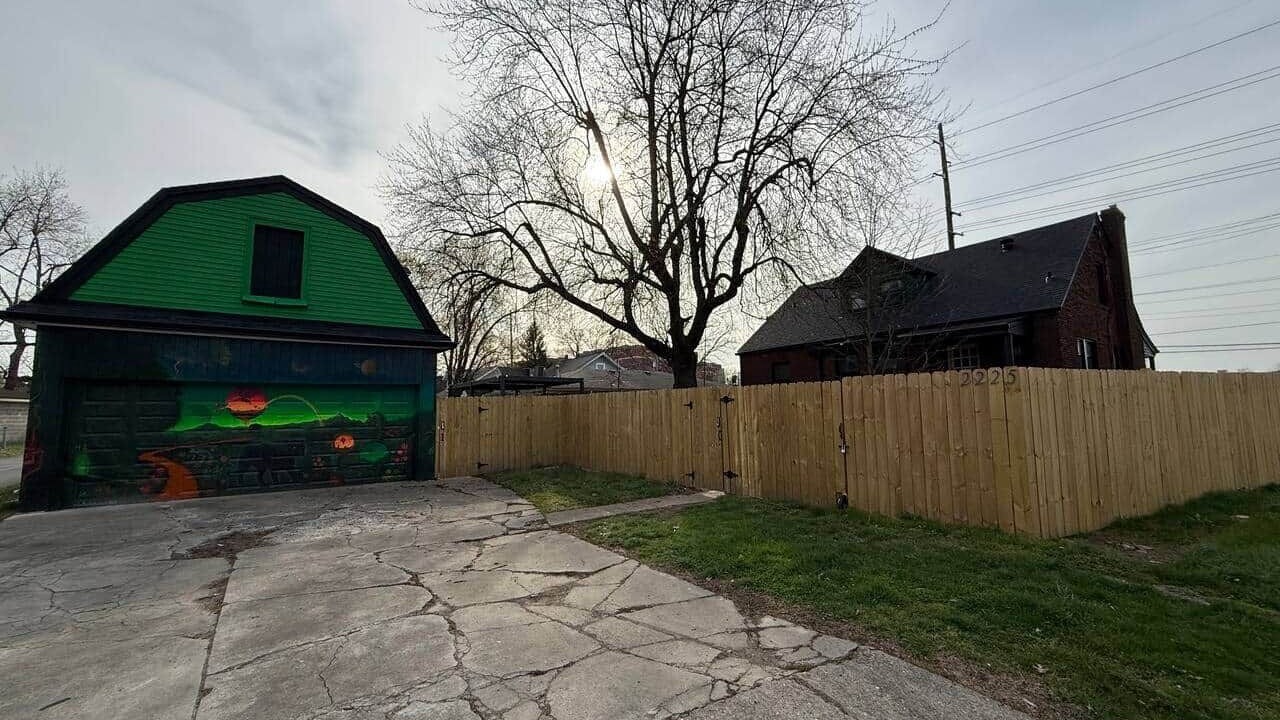 Photo of Outdoor in Taylor Berry