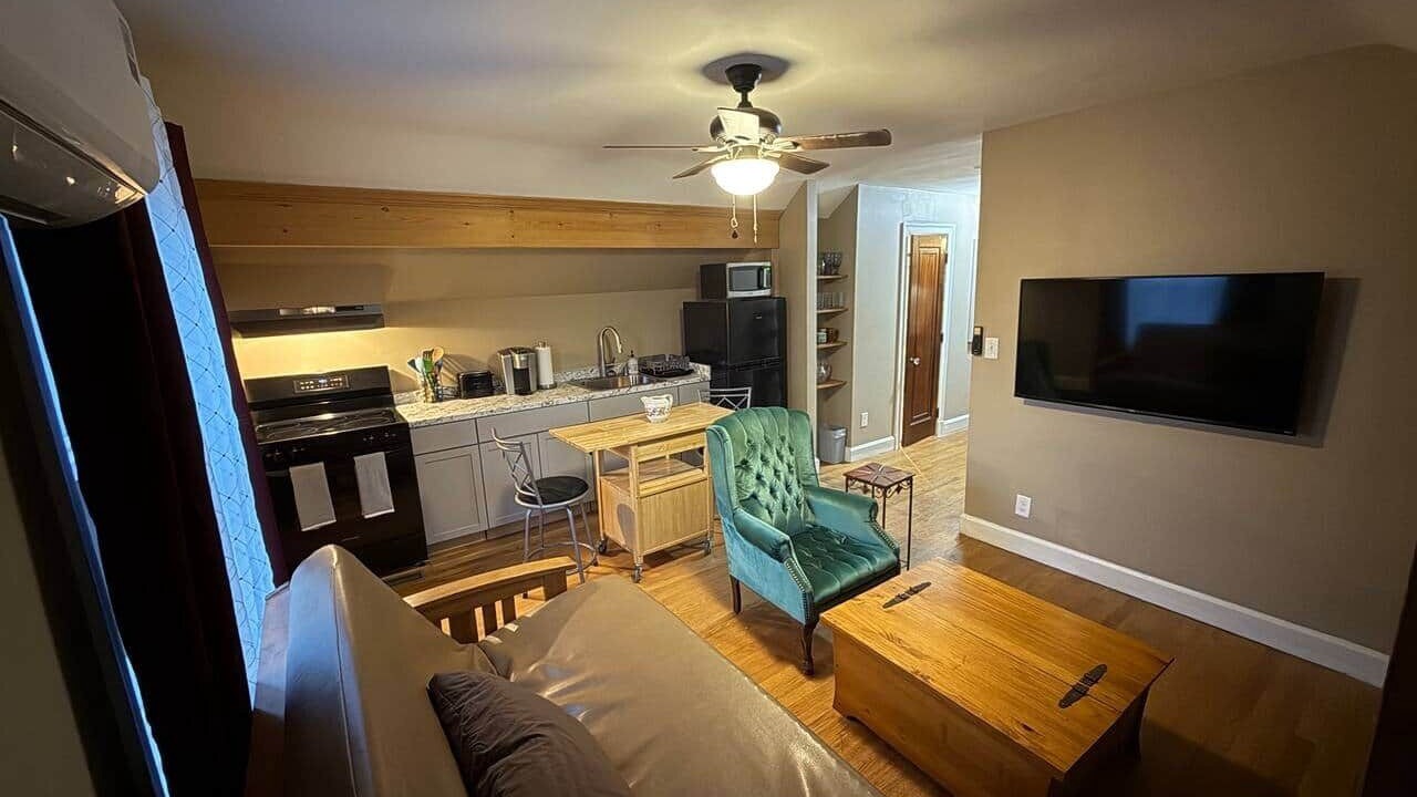 Photo of Livingroom in Taylor Berry